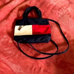 Tommy Hilfiger Crossbody